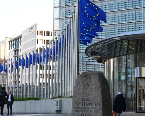 Brussels Pushes for Simpler, Tech-Driven EU Rules — But Analysts Warn the Plan Falls Short