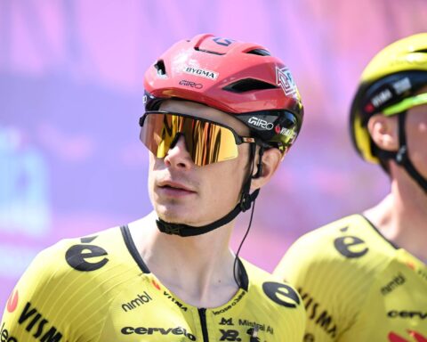 jonas vingegaard recovery misses world championships