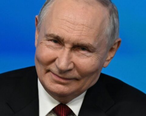 putin kaliningrad nato baltic weapons warning